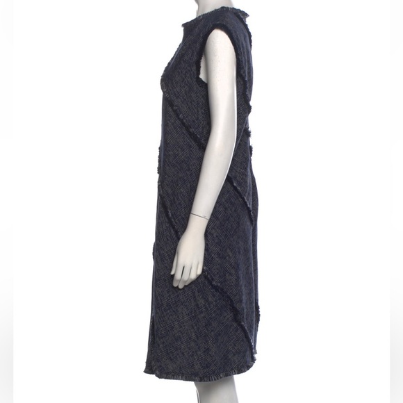 Escada - Navy & White Cotton Tweed Shift Dress w/ Fringe Detail Size 40 - Picture 5 of 11
